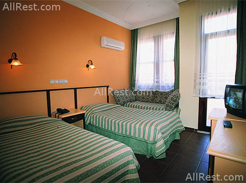 Merriment Hotel 9